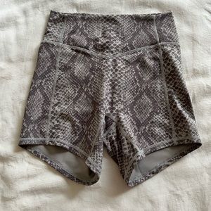 Balance Athletica Ascend Short in Boa